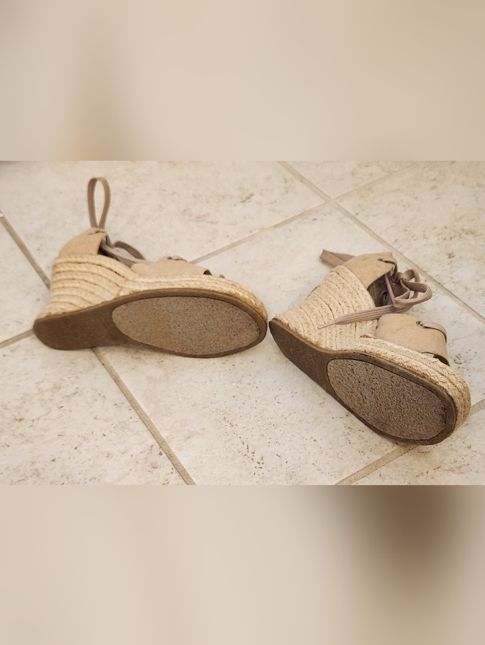 Rampage Beige Tan Women's Wedge Sandals Size 8.5 Tie - Picture 4 of 5